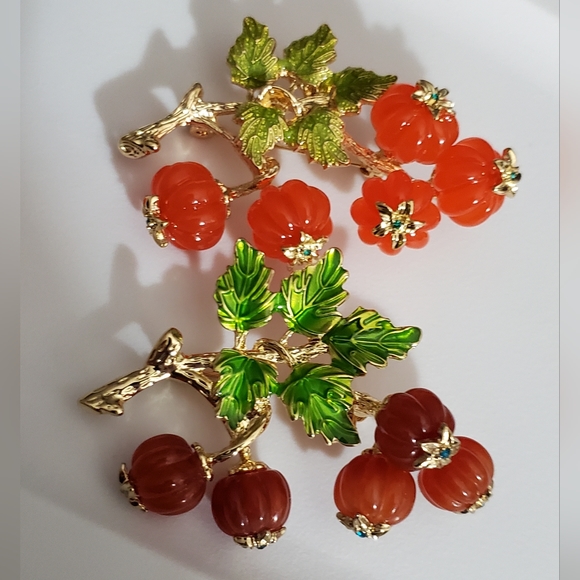 Pumpkin patch brooch berries persimmon pin Beautiful beads enamel vintage style - Picture 3 of 14